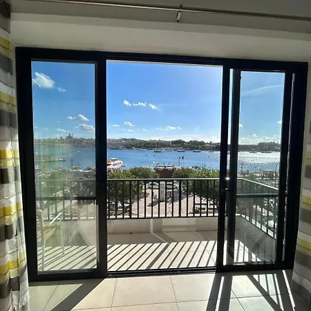 Sea Facing View Across The Valletta Area S2 Sliema