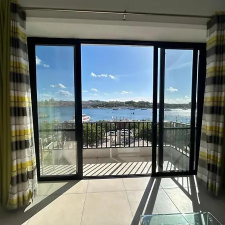 Appartement Sea Facing View Across The Valletta Area S2 *