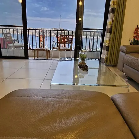 Sea Facing View Across The Valletta Area S2 * Sliema