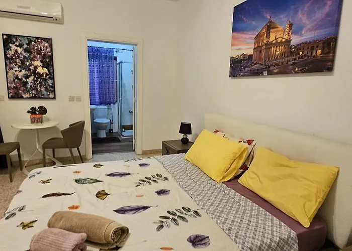 Διαμέρισμα Sea Facing View Across The Valletta Area S2 *