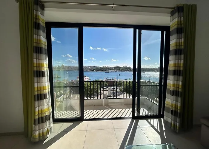 Apartment The Heaven - S2 *