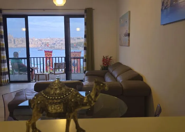 Διαμέρισμα Sea Facing View Across The Valletta Area S2 Σλιέμα