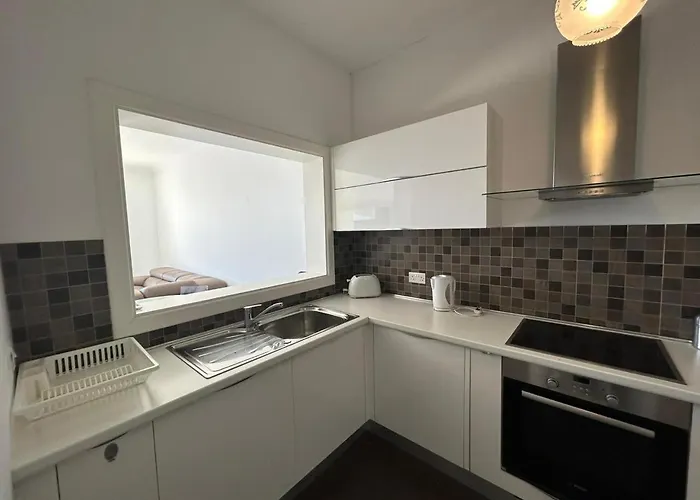 Sea Facing View Across The Valletta Area S2 * Σλιέμα