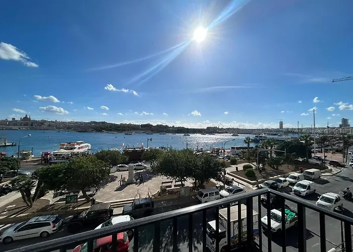 Sea Facing View Across The Valletta Area S2 Διαμέρισμα